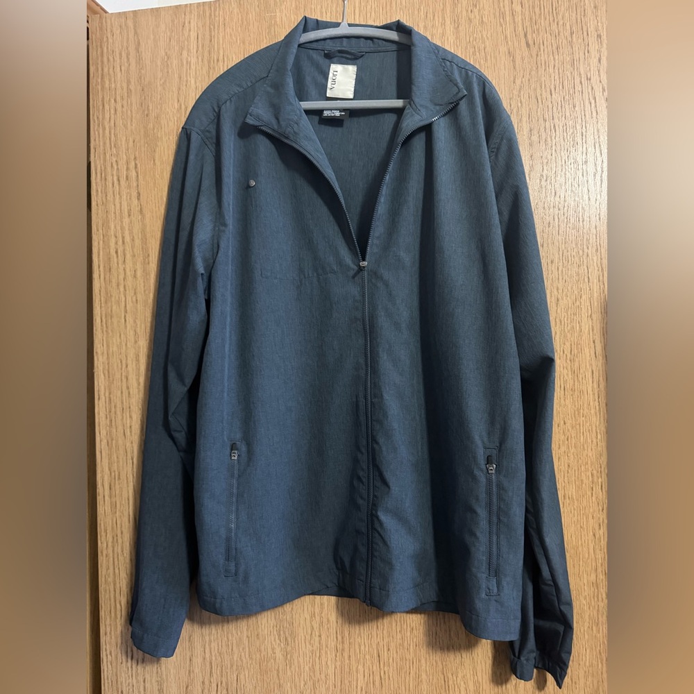 Vuori Men's Dark Blue Lightweight Jacket